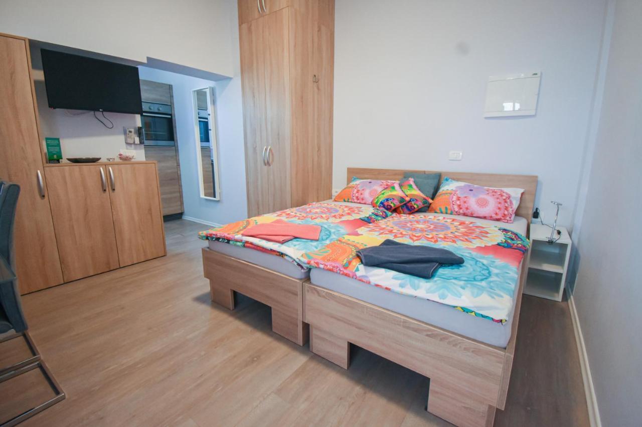 Apartmaji Sobe Zvezda Pobegi Exterior foto